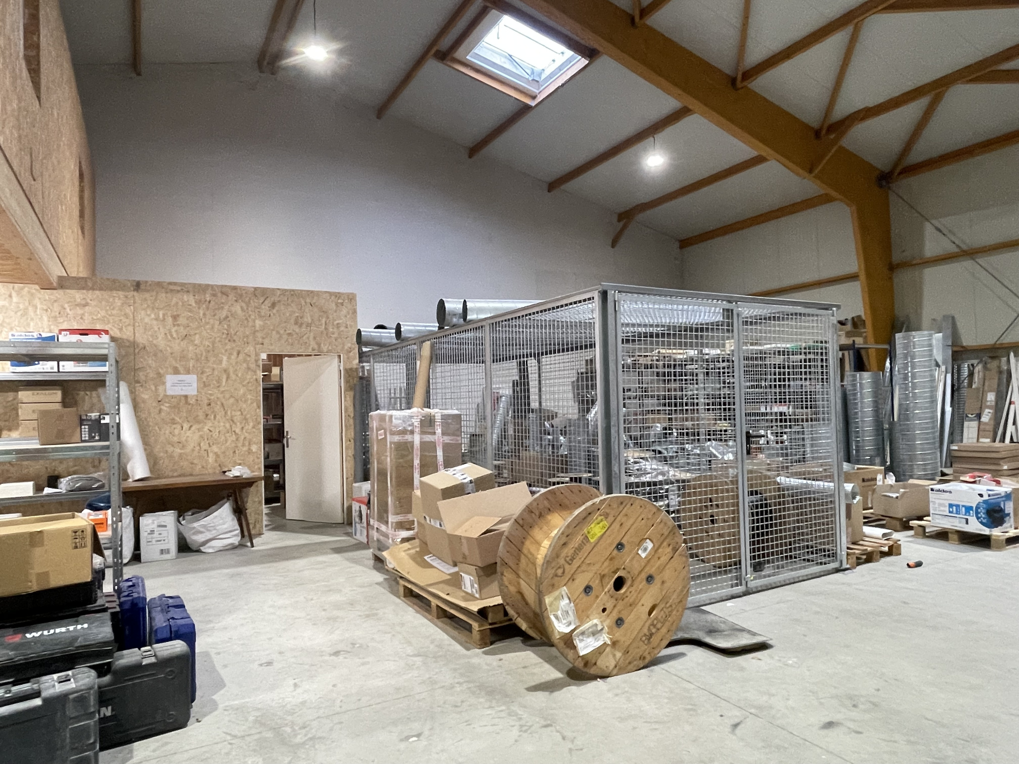 Local D&rsquo;activité 475m² – Le plessis grammoire