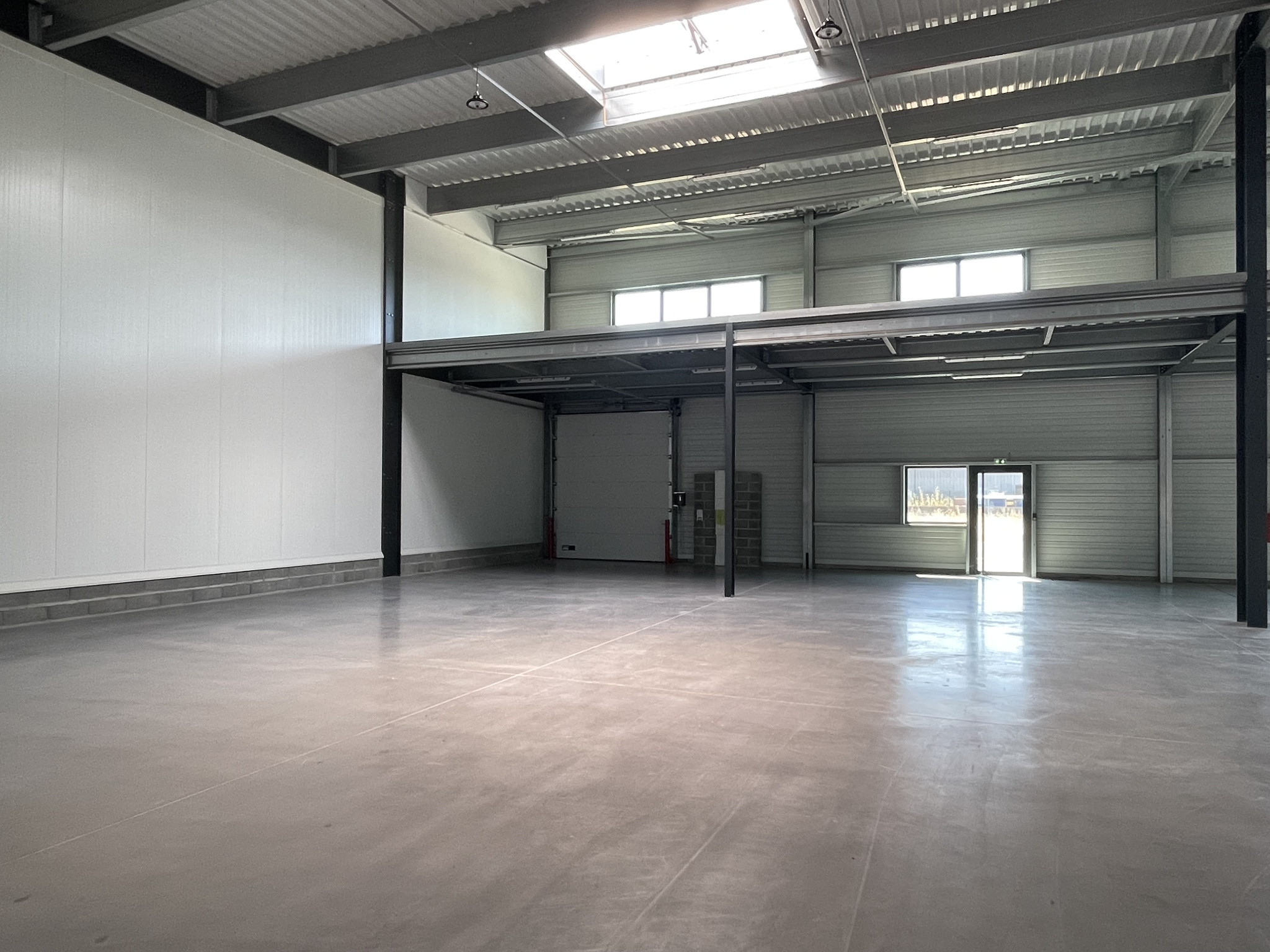 Local D&rsquo;activité 331m² – St barthelemy d anjou