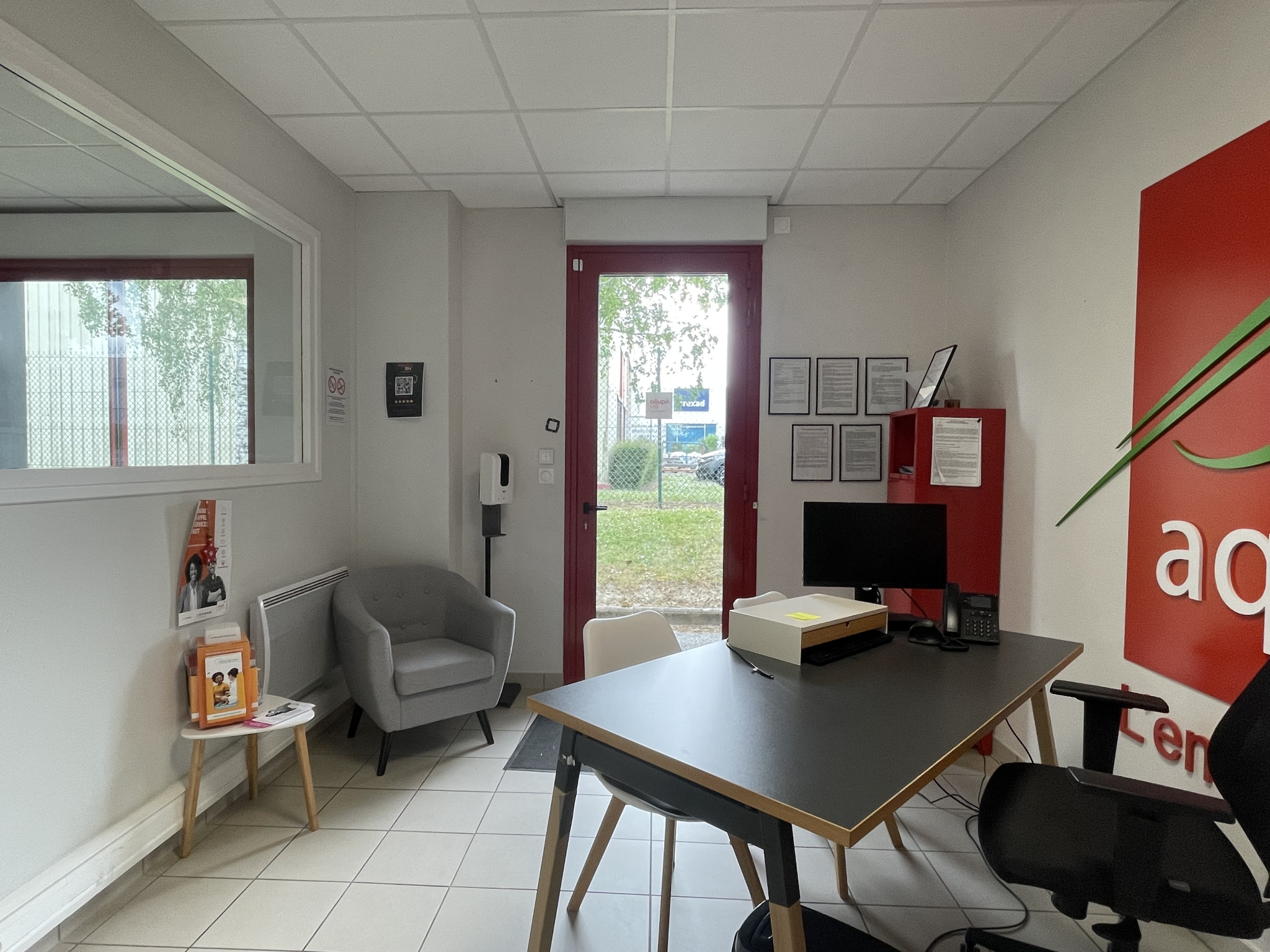 Bureaux 95m² – Beaucouze