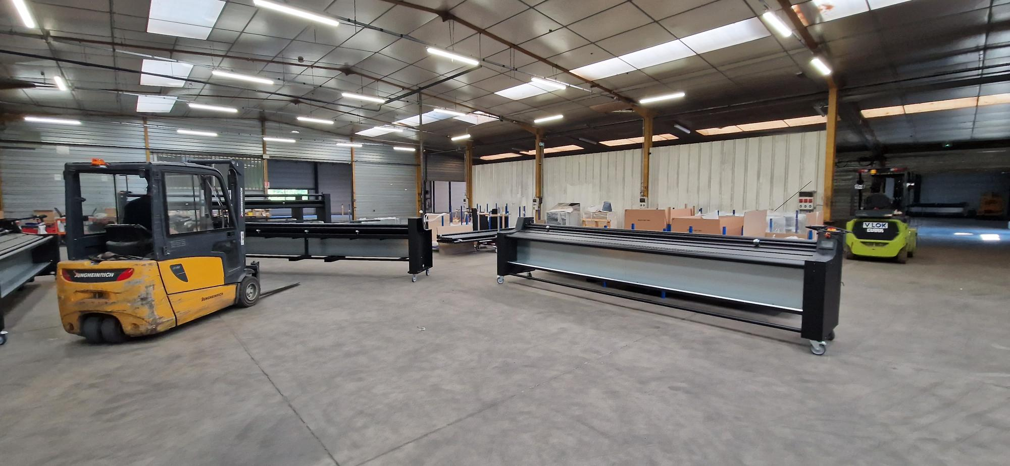 Local D&rsquo;activité 3300m² – St christophe du bois
