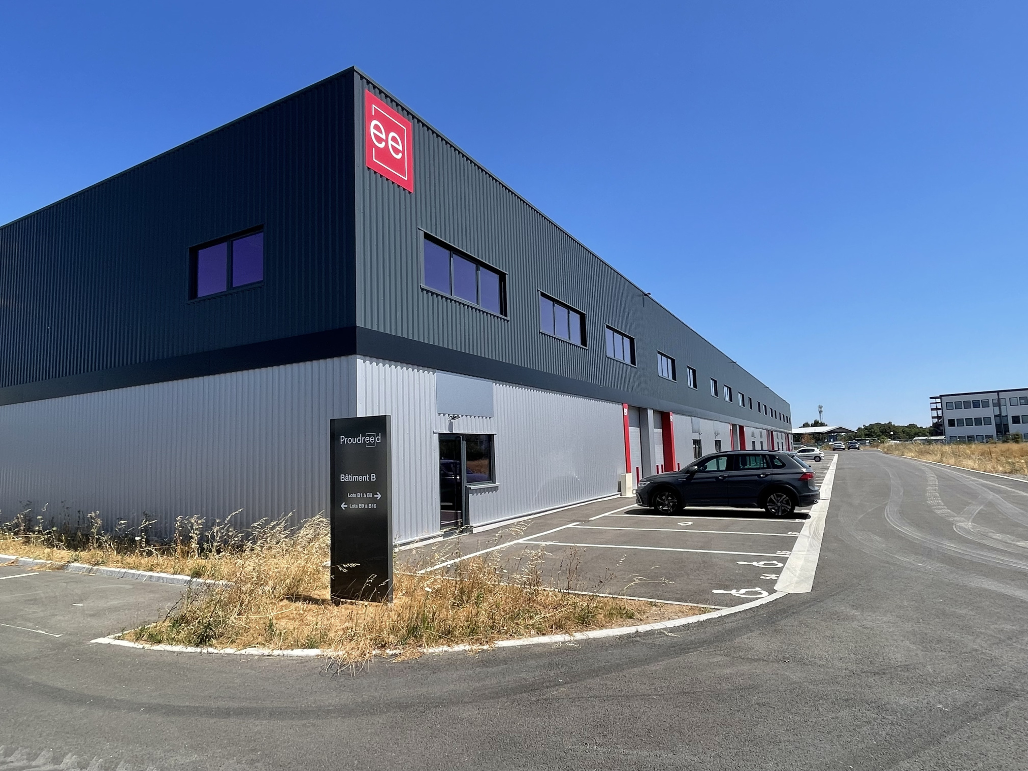Local D&rsquo;activité 367m² – St barthelemy d anjou