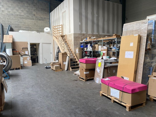 Local Professionnel 493m² – Cholet