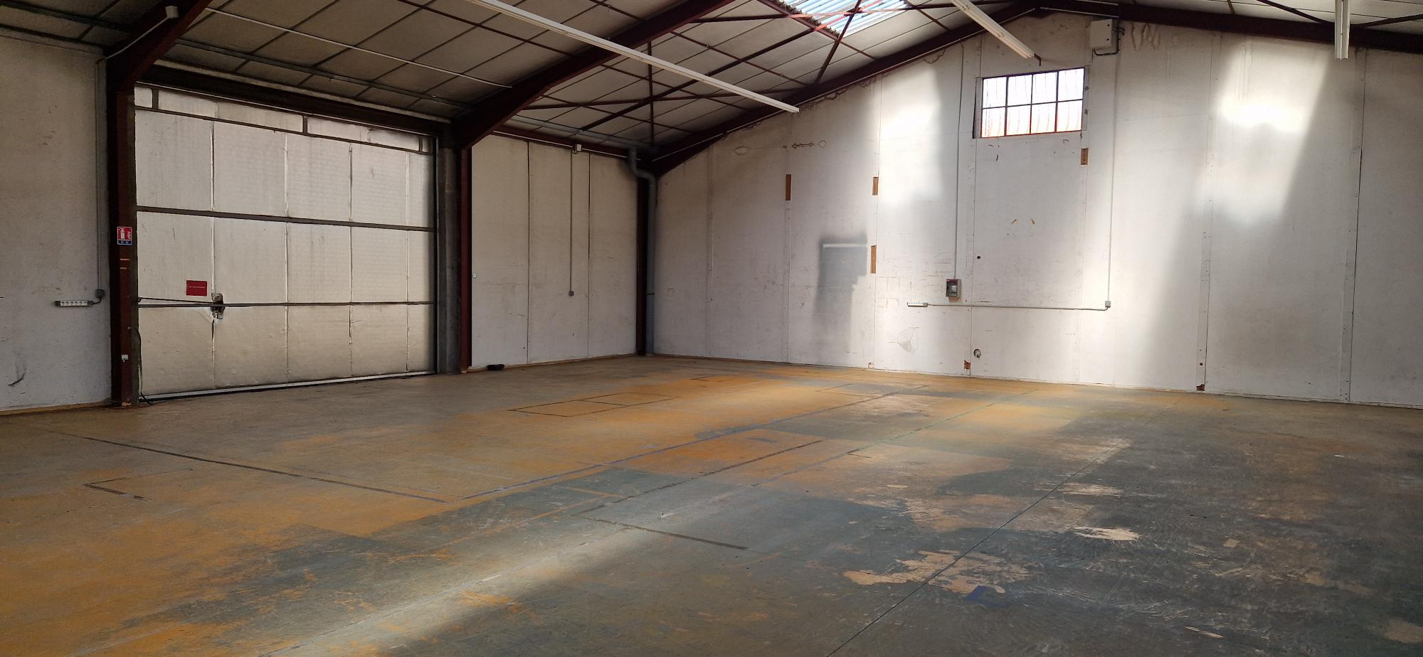 Local D’activité 1373m² – Cholet Local D’activité 1373m² – Cholet