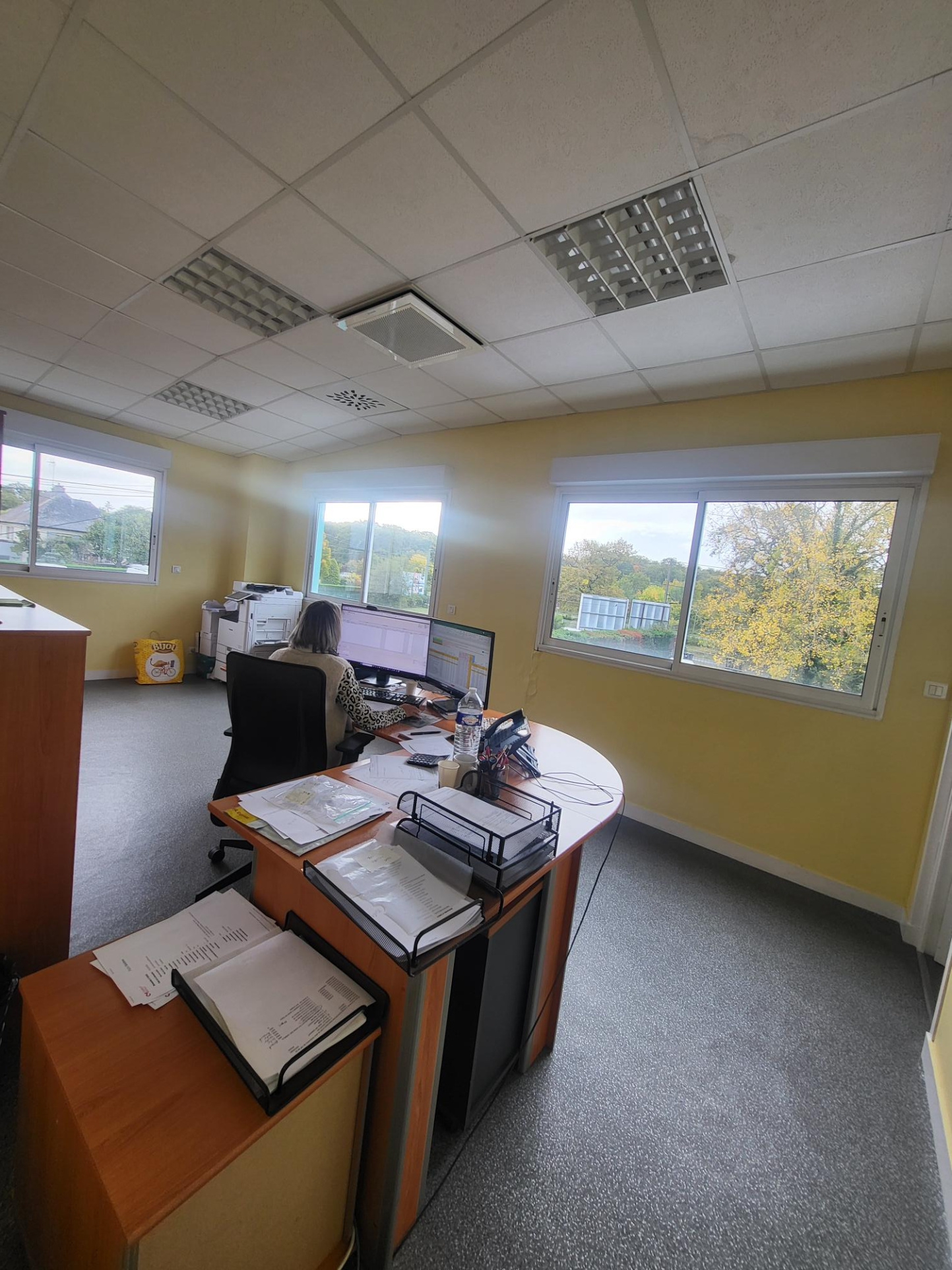 Bureaux 100m² – St barthelemy d anjou