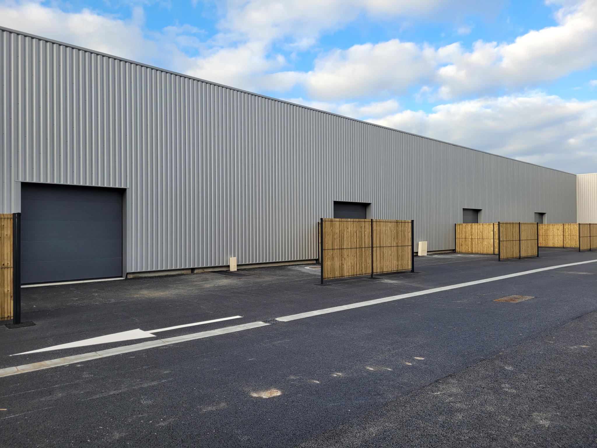 Local D&rsquo;activité 208.7m² – Grandchamp des fontaines