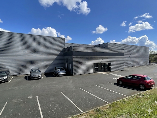 Local D&rsquo;activité 2421m² – Trelaze