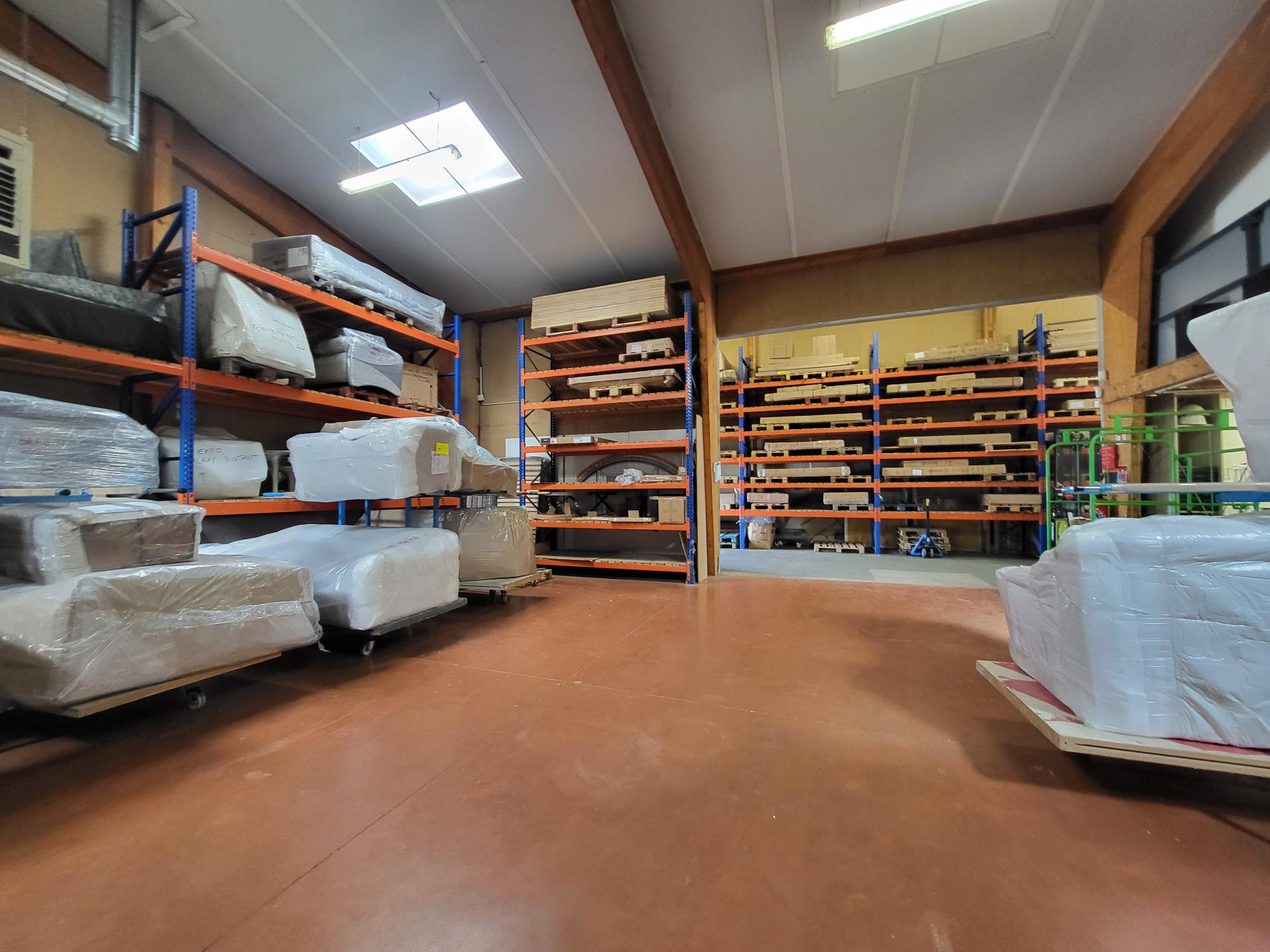 Local D’activité 600m² – Ecouflant Local D’activité 600m² – Ecouflant