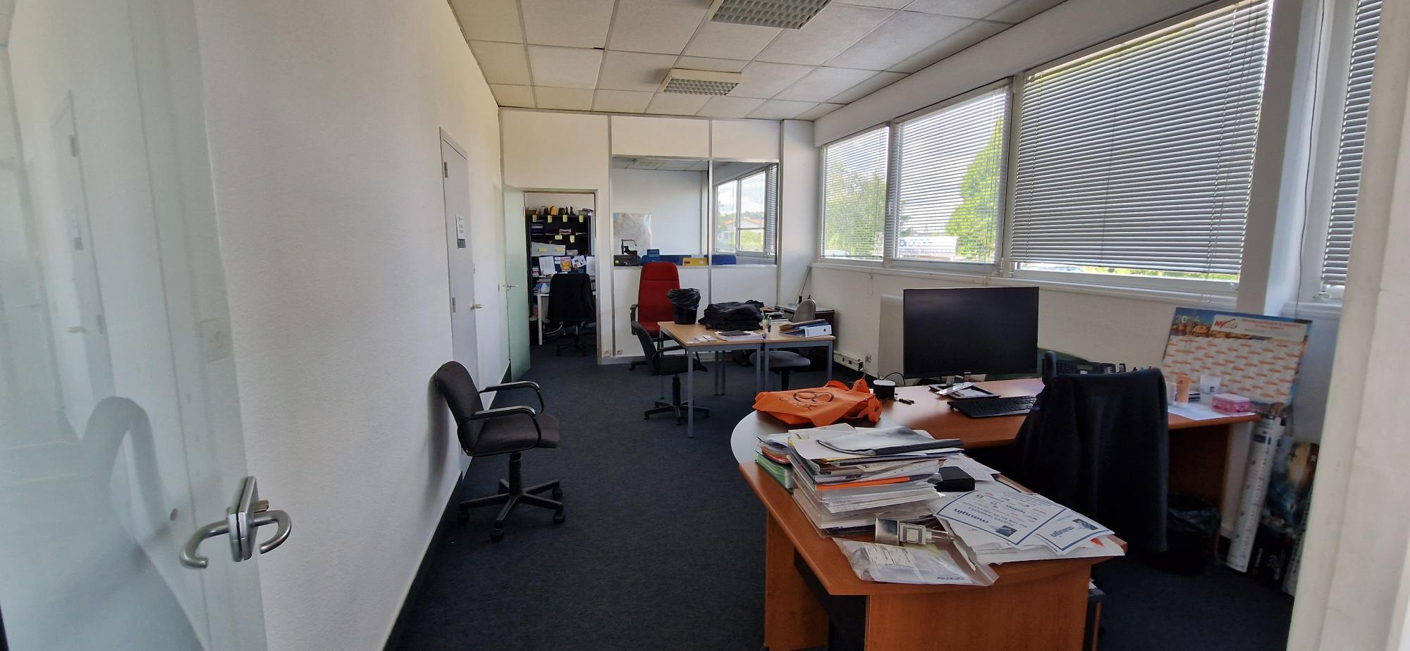 Local Commercial 1450m² – Cholet