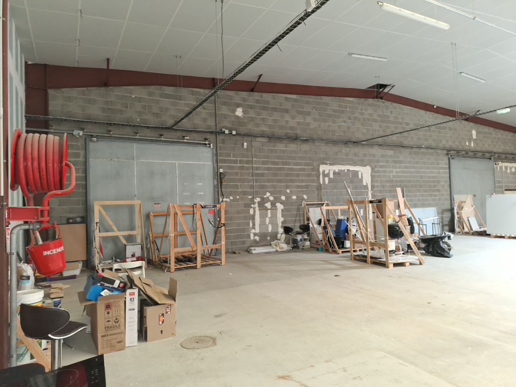 Local Commercial 1500m² – St barthelemy d anjou
