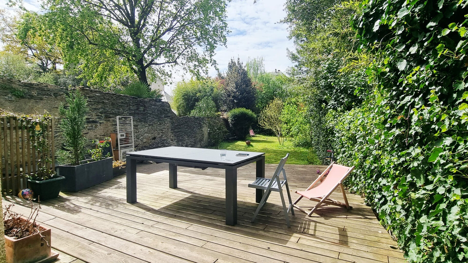 Maison 120m² –
ANGERS Maison 120m² –
ANGERS