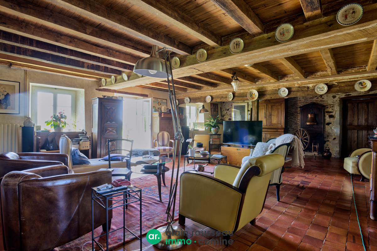 Maison 310m² – 
ROCHEFORT SUR LOIRE