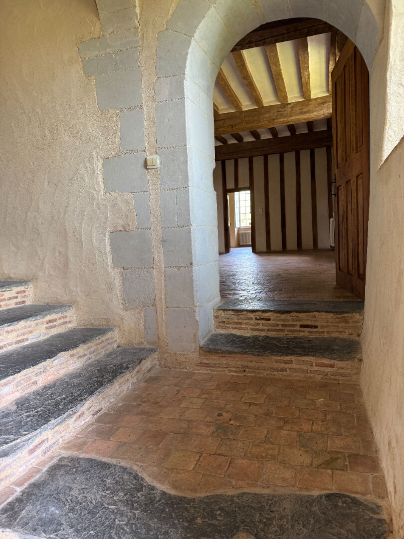 Maison 368m² –
SEGRE EN ANJOU BLEU Maison 368m² –
SEGRE EN ANJOU BLEU