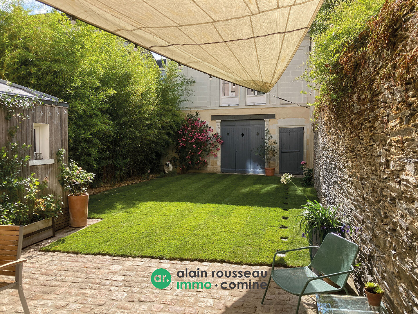 Maison 250m² – 
ANGERS