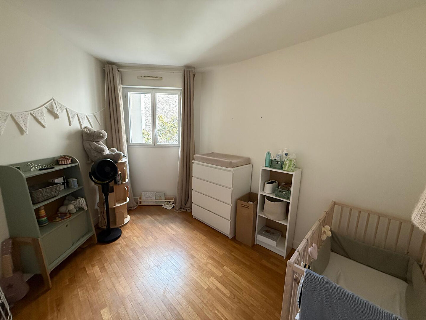 Appartement 56.54m² – 
PARIS