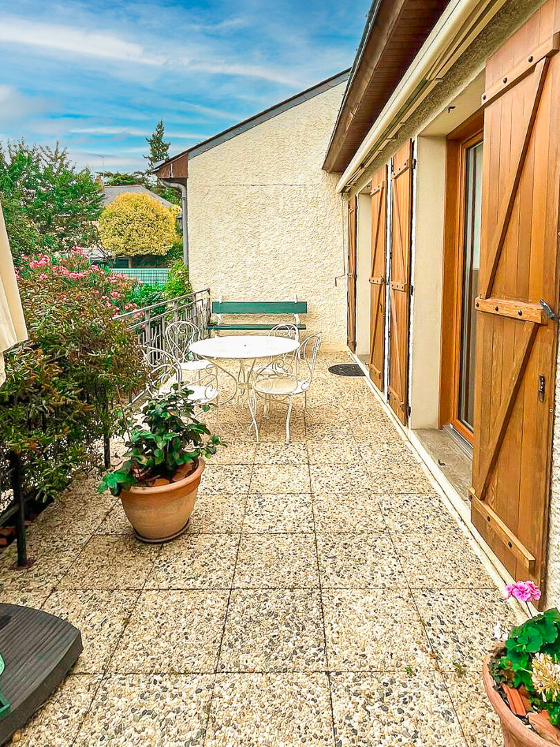 Maison 137.29m² – 
MURS ERIGNE