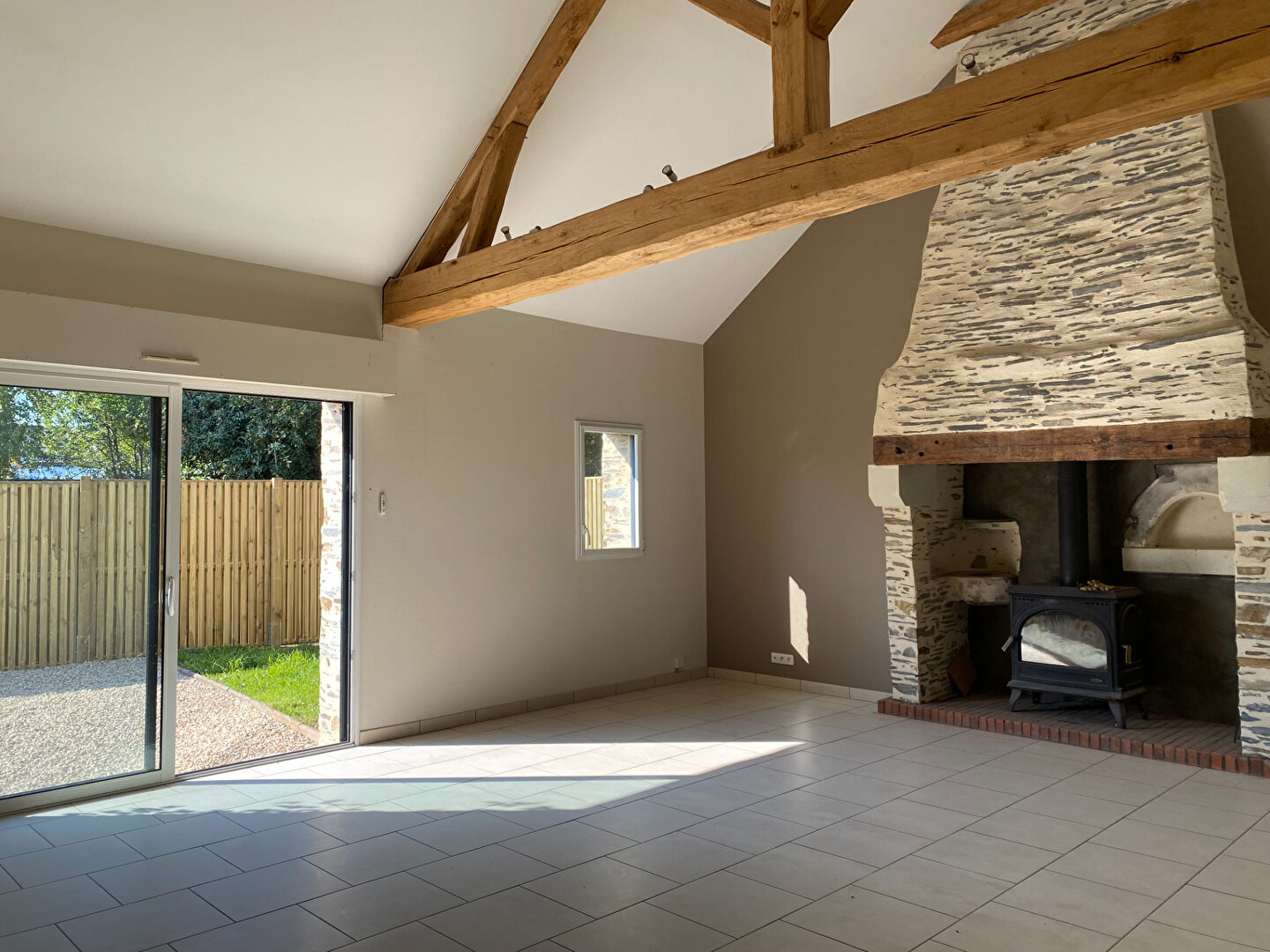 Maison 178m² – 
MURS ERIGNE