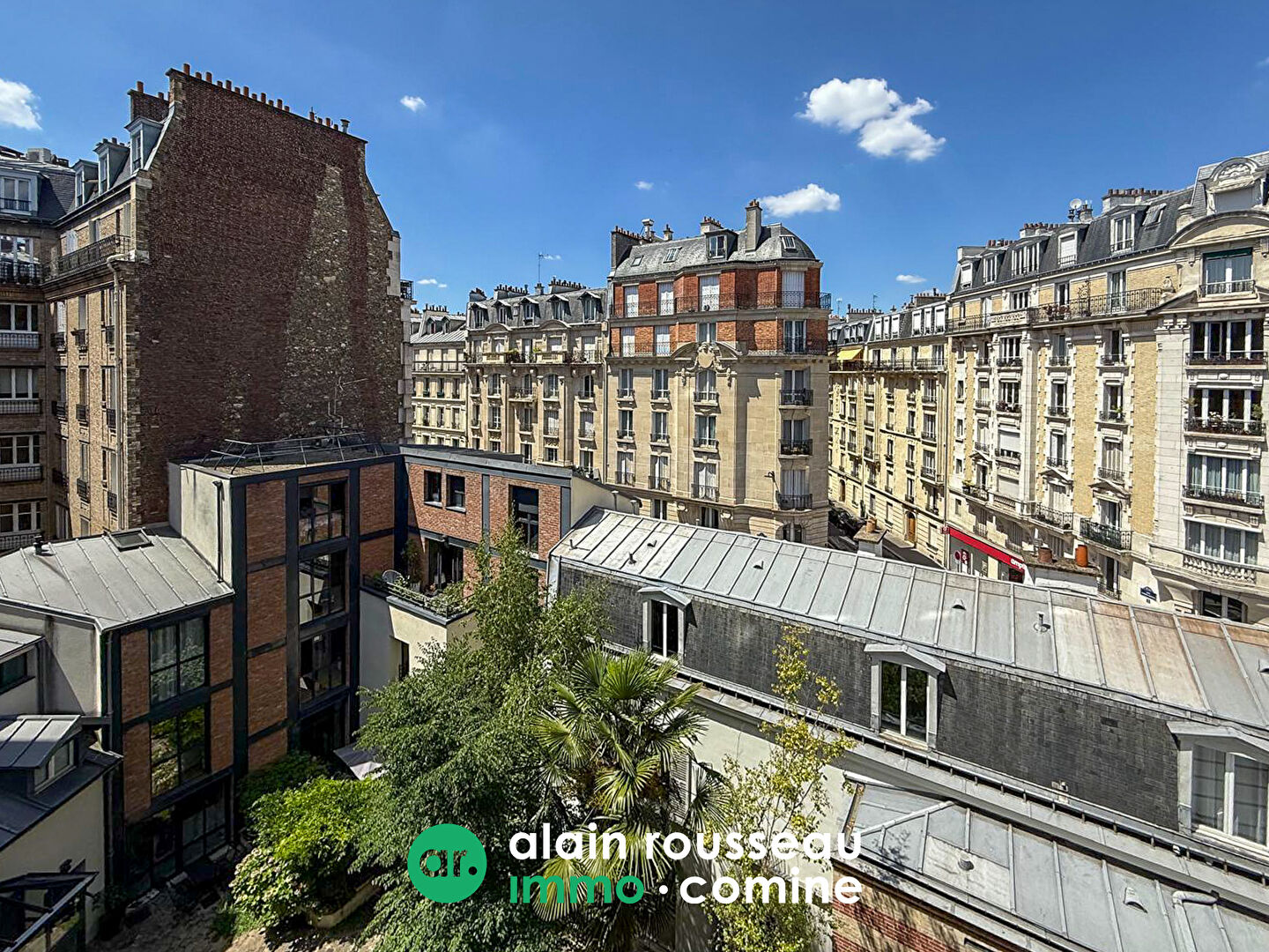 Appartement 85.53m² – 
PARIS