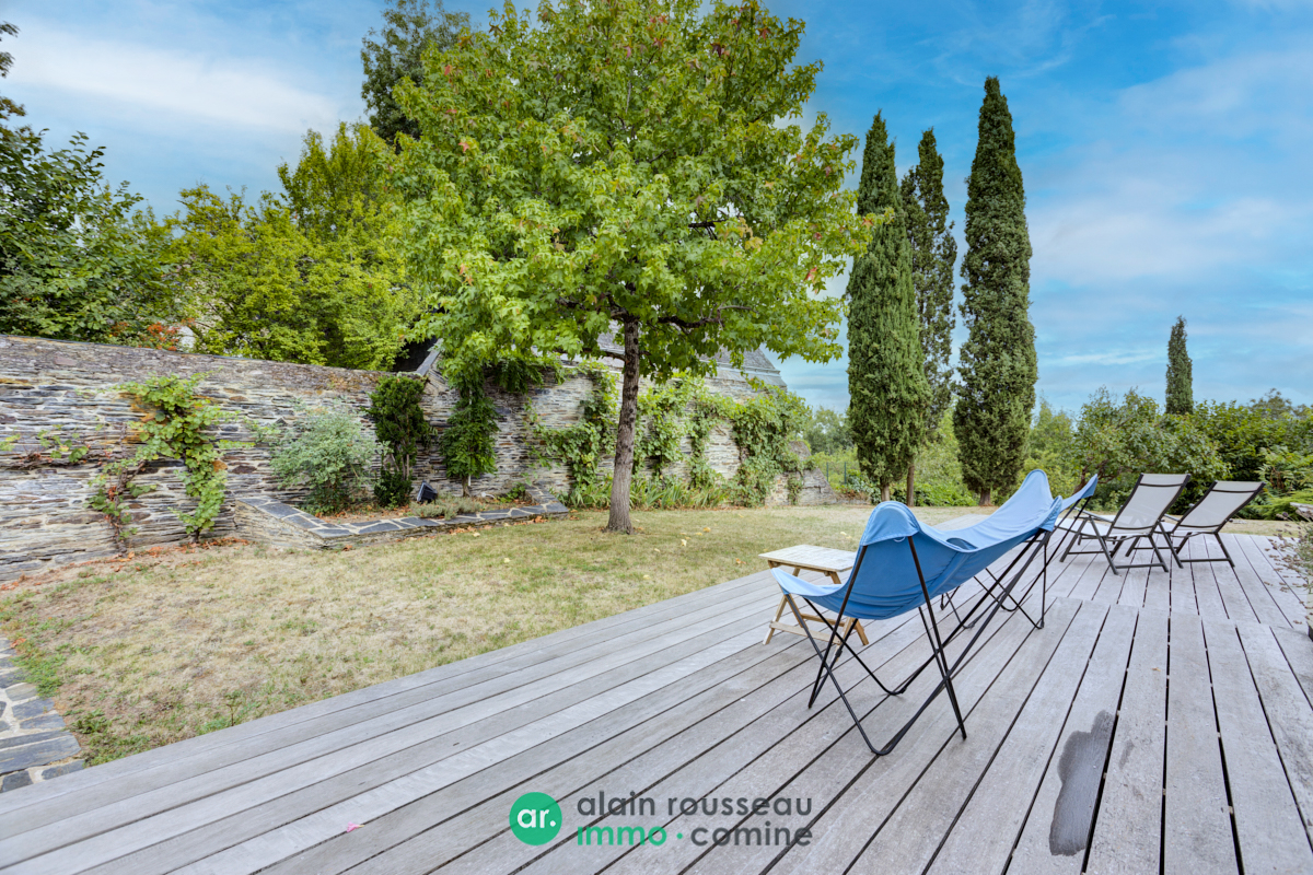 Maison 277m² – 
LES PONTS DE CE