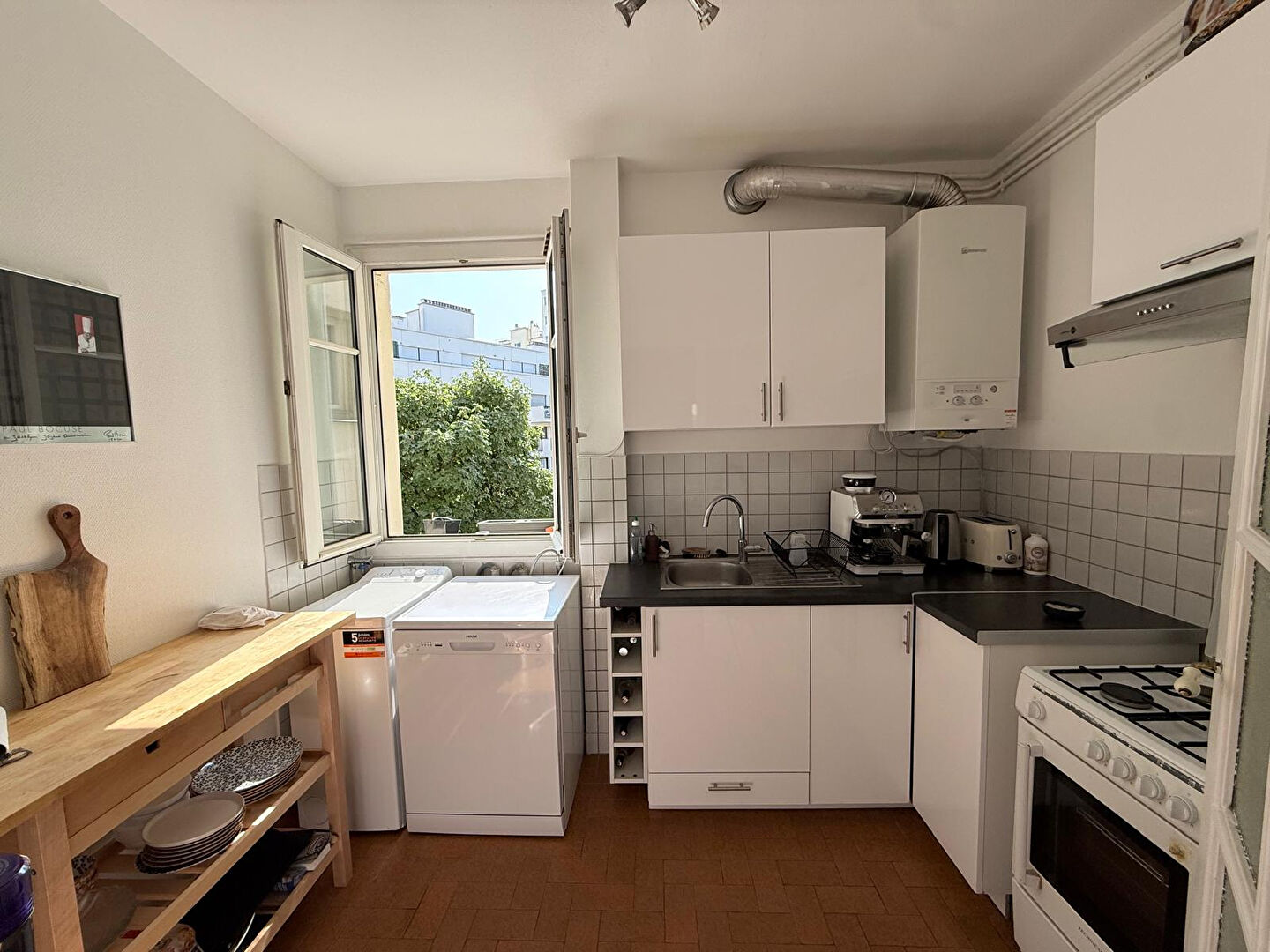 Appartement 60.04m² – 
PARIS