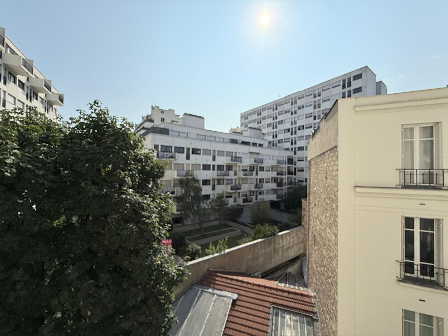 Appartement 60.04m² – 
PARIS