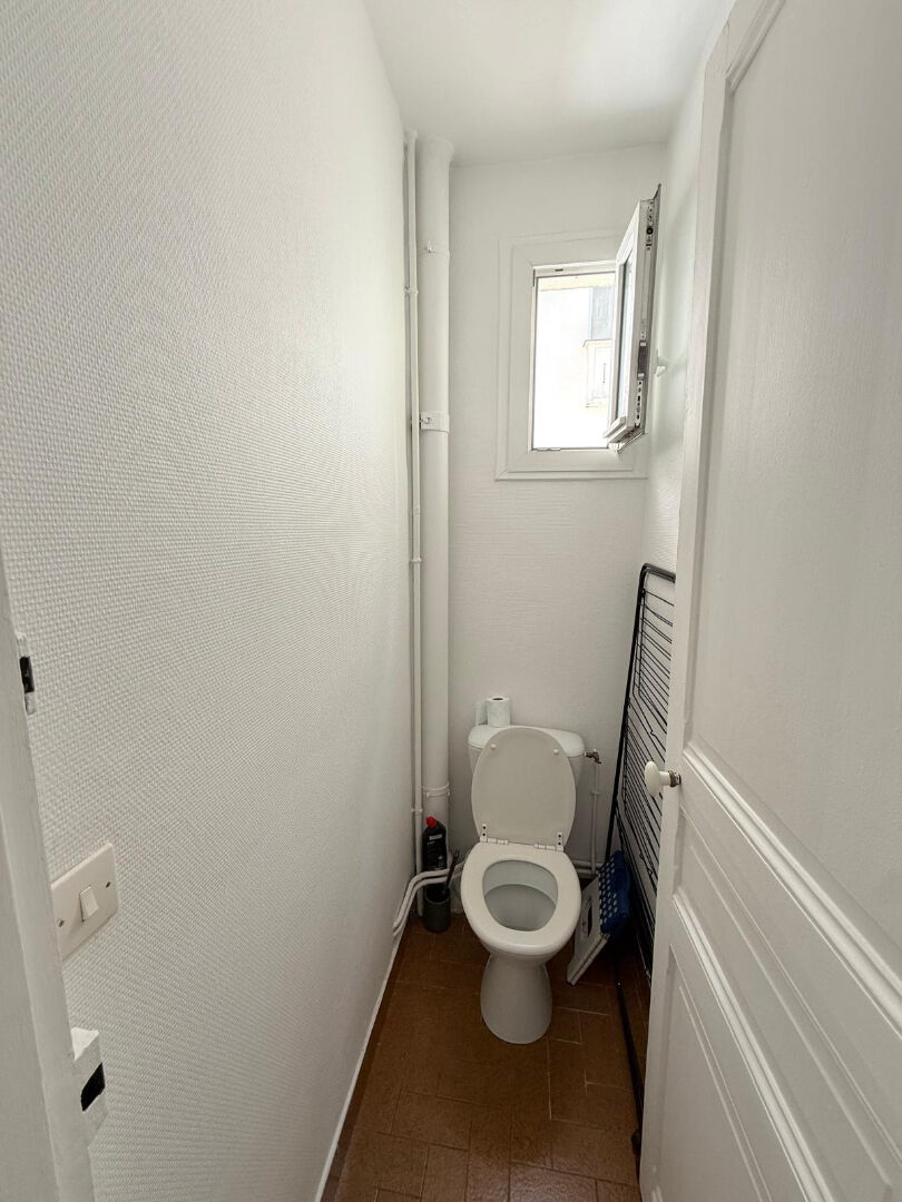 Appartement 60.04m² – 
PARIS