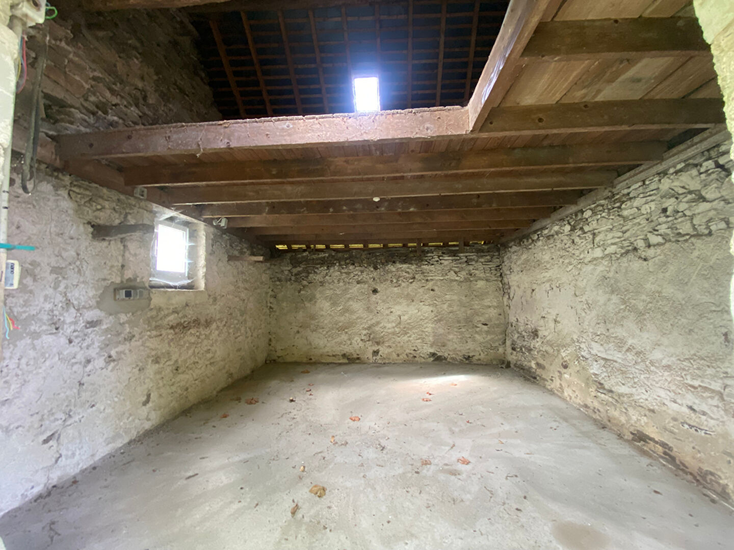 Terrain 1122m² – 
MURS ERIGNE