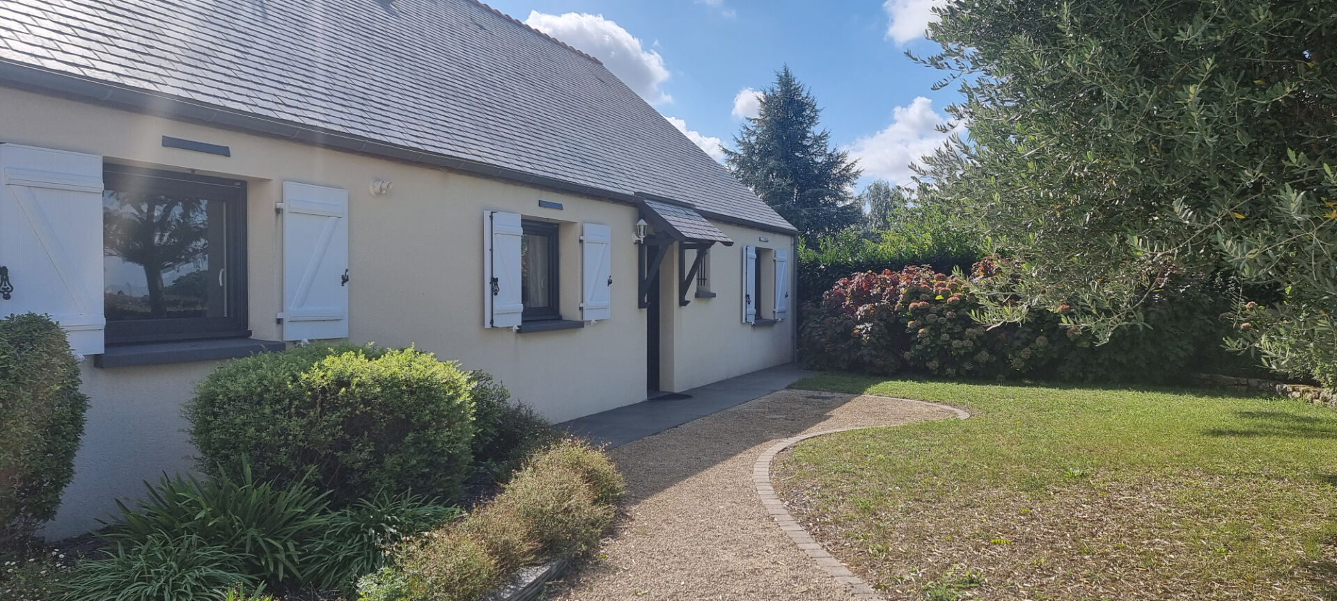 Maison 123m² – 
LOIRE AUTHION