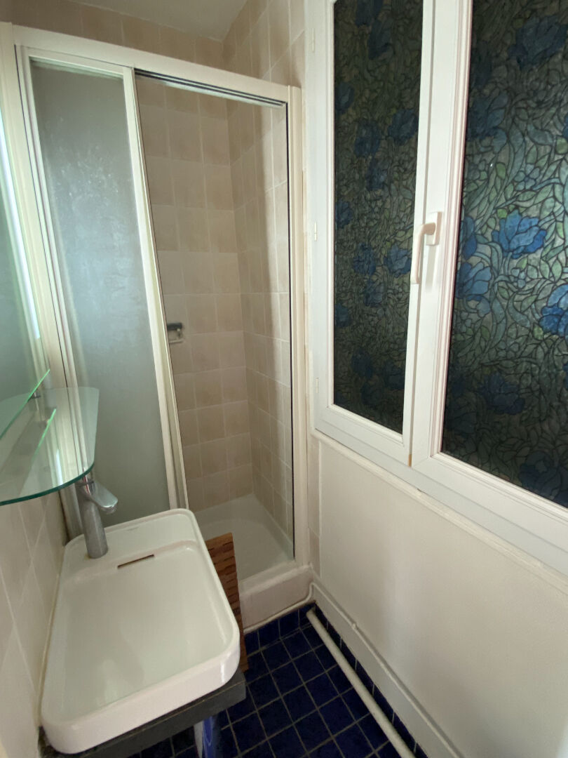 Appartement 29.24m² –
PARIS Appartement 29.24m² –
PARIS