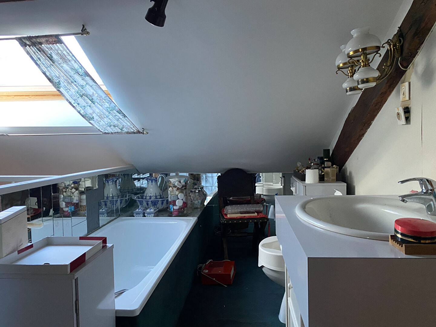 Appartement 107m² –
ANGERS Appartement 107m² –
ANGERS