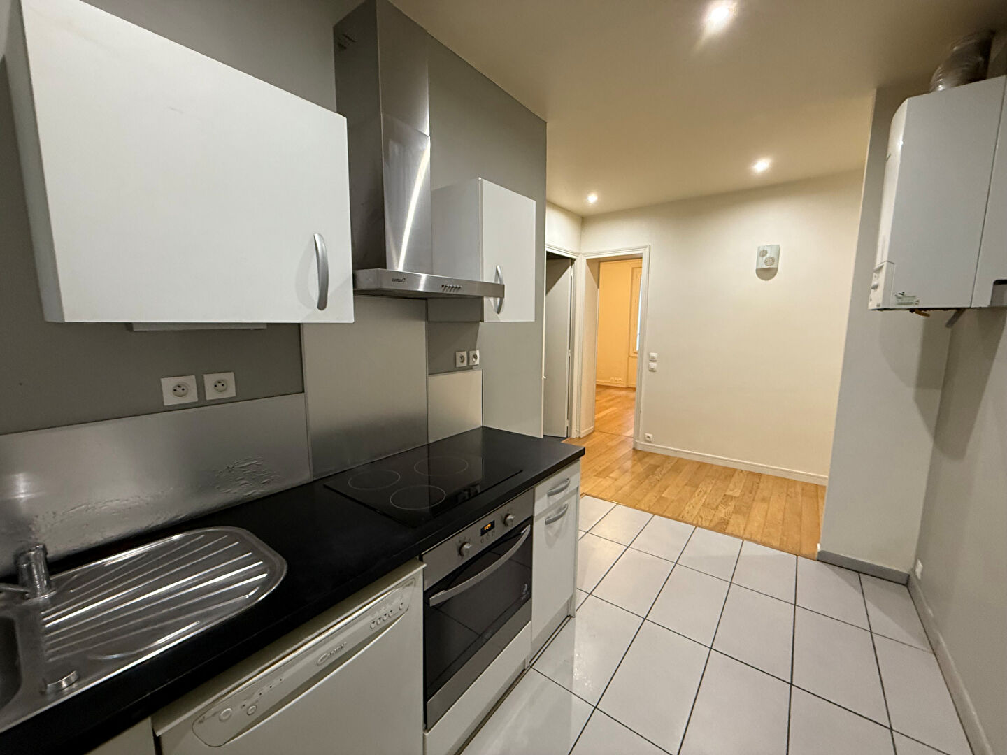 Appartement 50.2m² –
PARIS Appartement 50.2m² –
PARIS