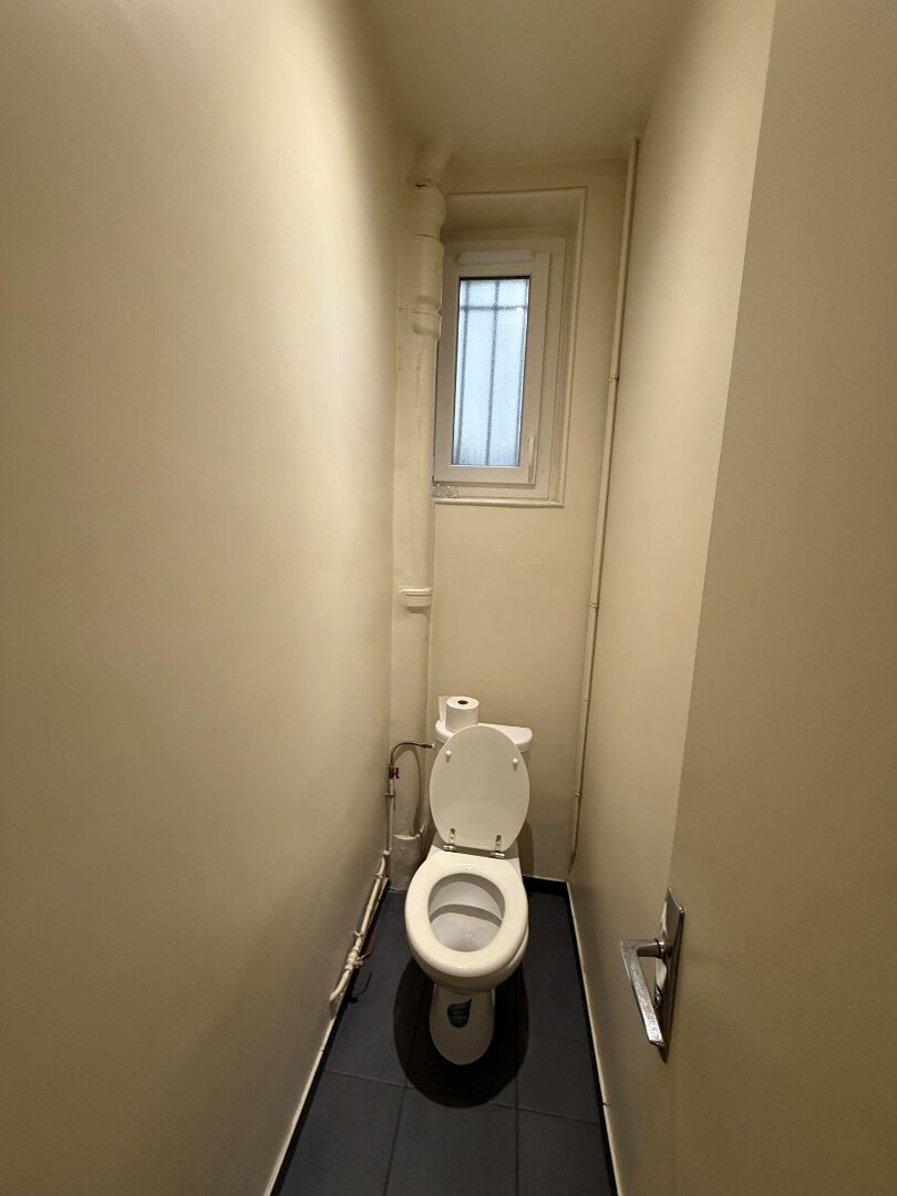 Appartement 50.2m² – 
PARIS