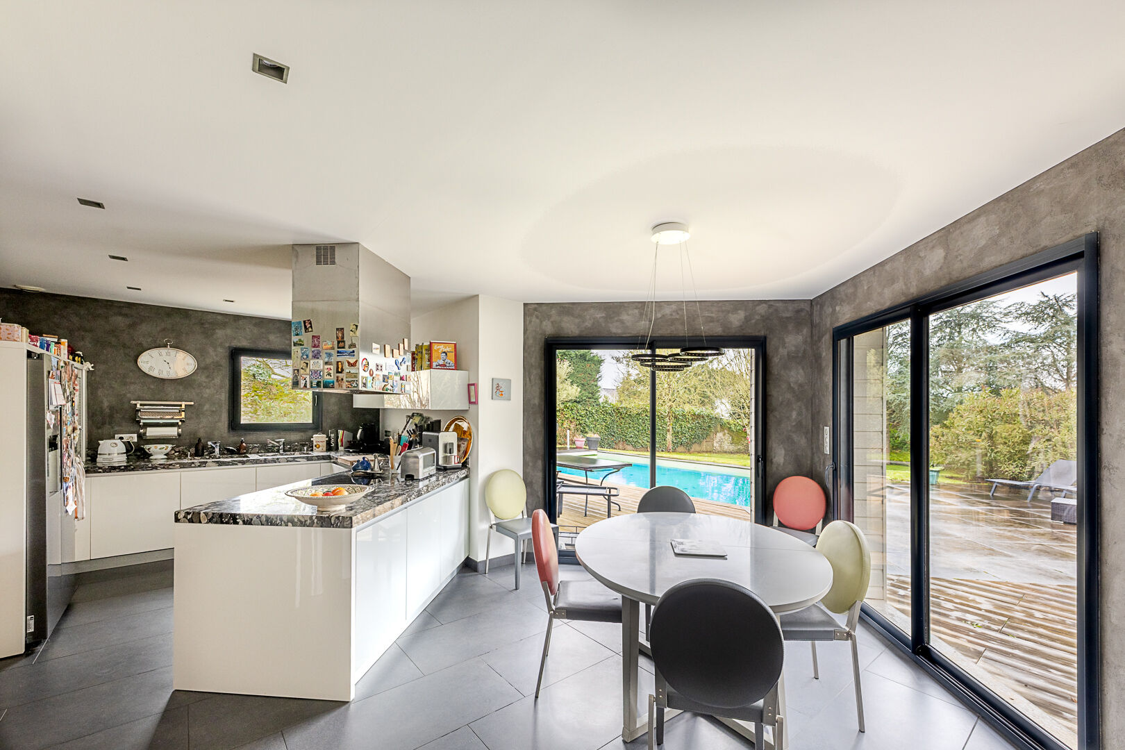 Maison 253m² – 
MURS ERIGNE