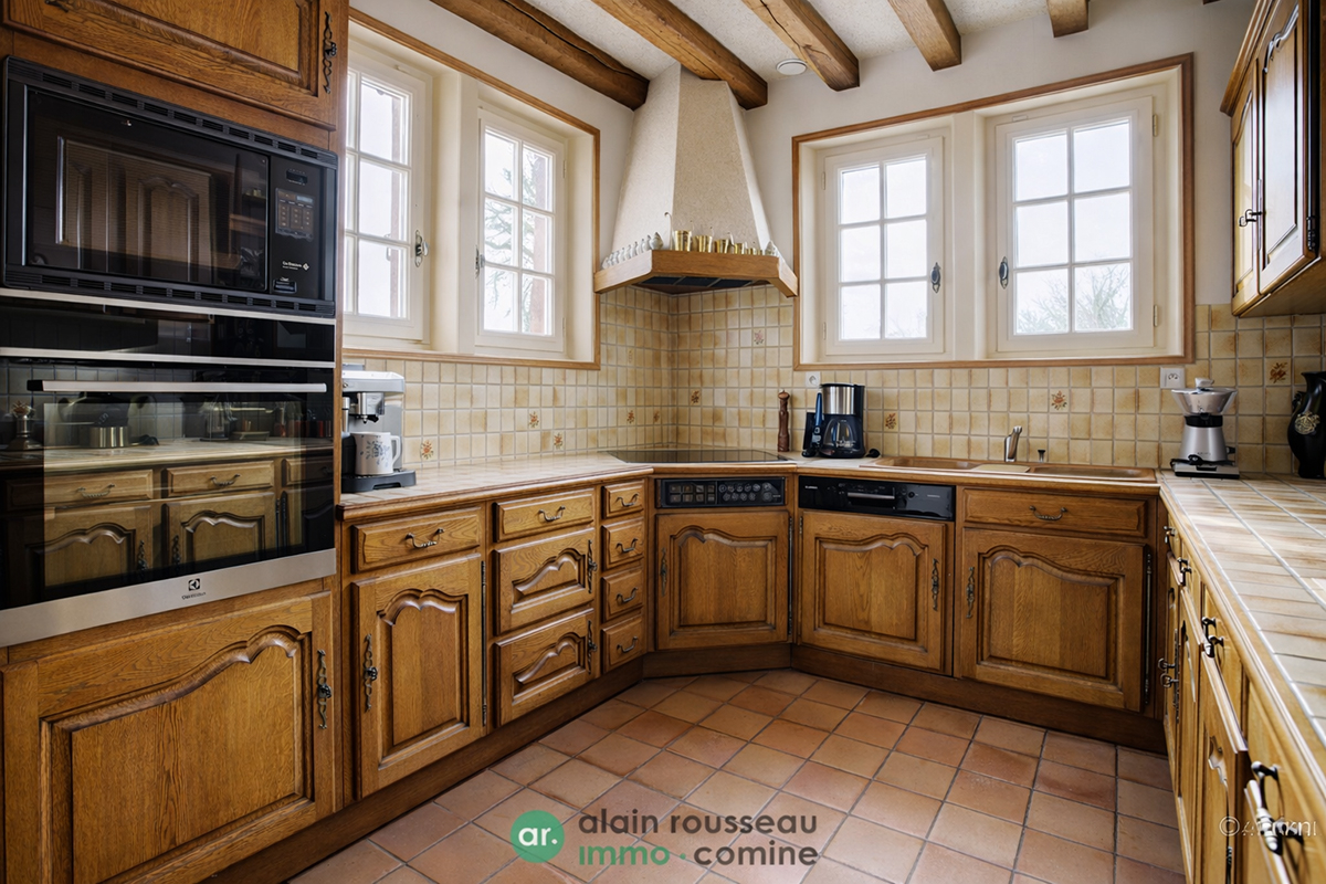 Maison 350m² – 
MIRE