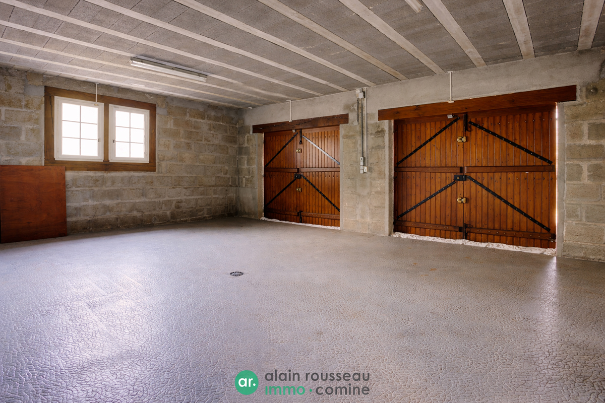 Maison 350m² – 
MIRE