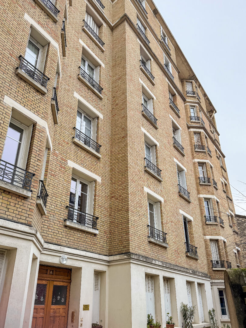 Appartement 43.41m² –
BOULOGNE BILLANCOURT Appartement 43.41m² –
BOULOGNE BILLANCOURT