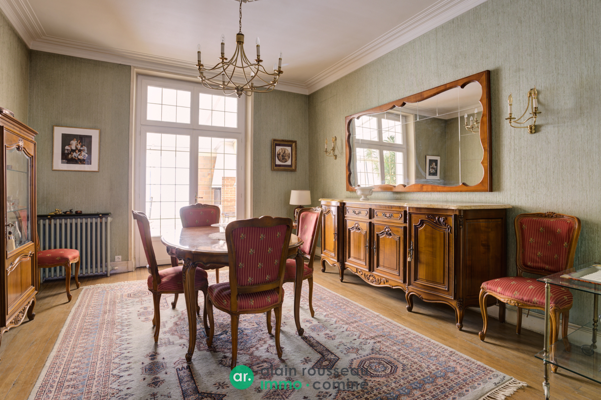 Maison 184m² – 
ANGERS