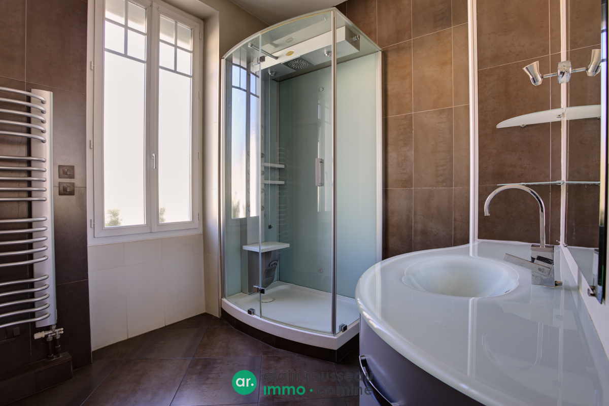 Maison 184m² – 
ANGERS