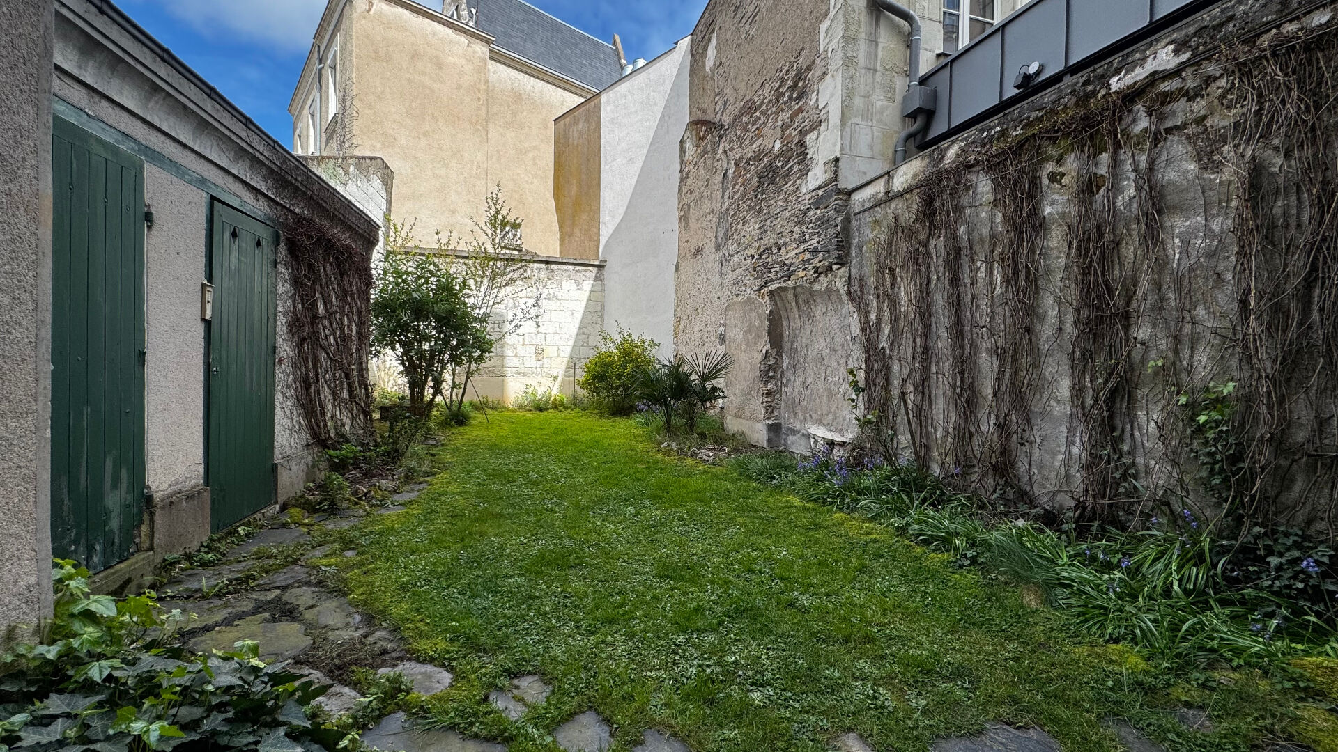 Maison 197m² –
ANGERS Maison 197m² –
ANGERS