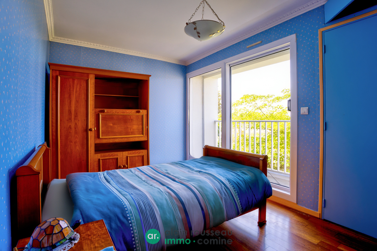 Maison 287m² – 
BAUNE