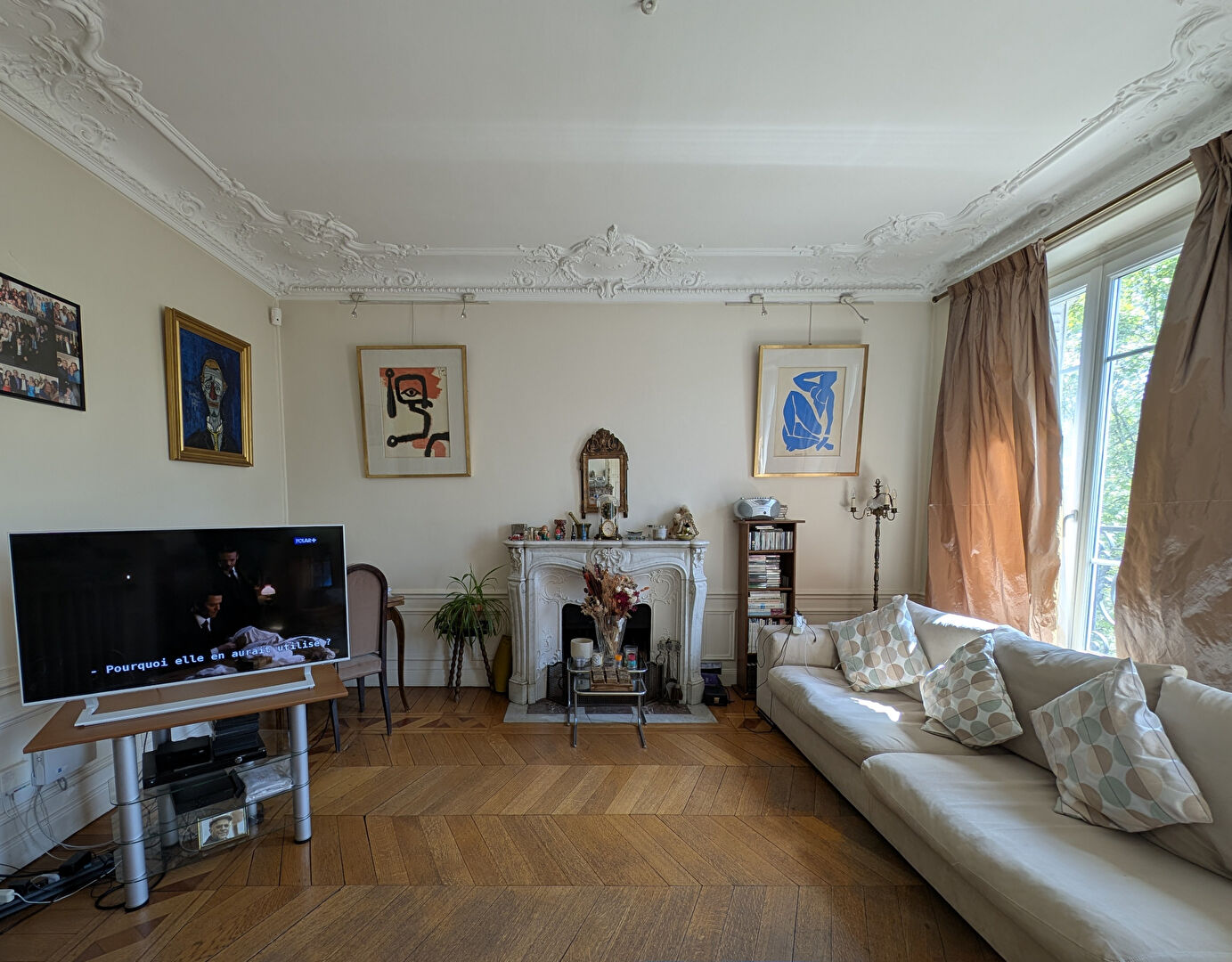 Appartement 90.59m² – 
PARIS