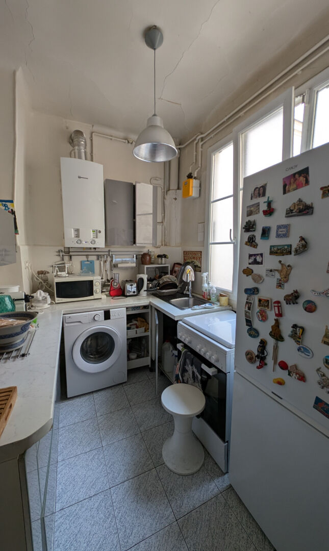 Appartement 90.59m² – 
PARIS