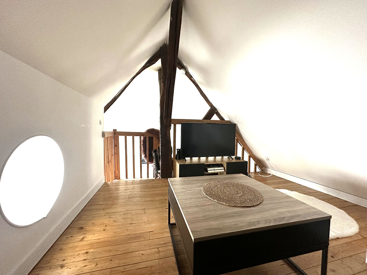 Immeuble 64.58m² – 
TRELAZE