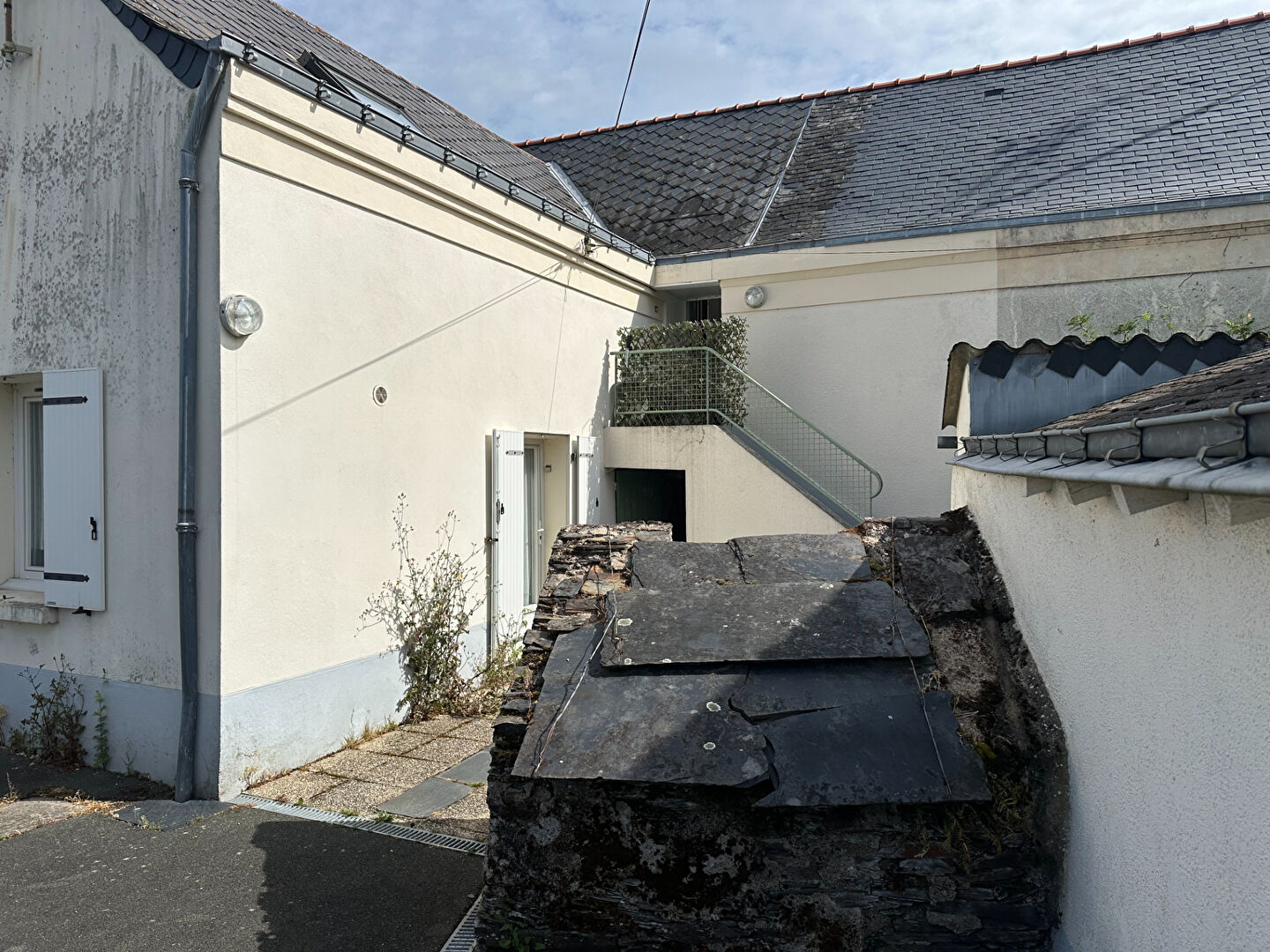 Immeuble 64.58m² –
TRELAZE Immeuble 64.58m² –
TRELAZE