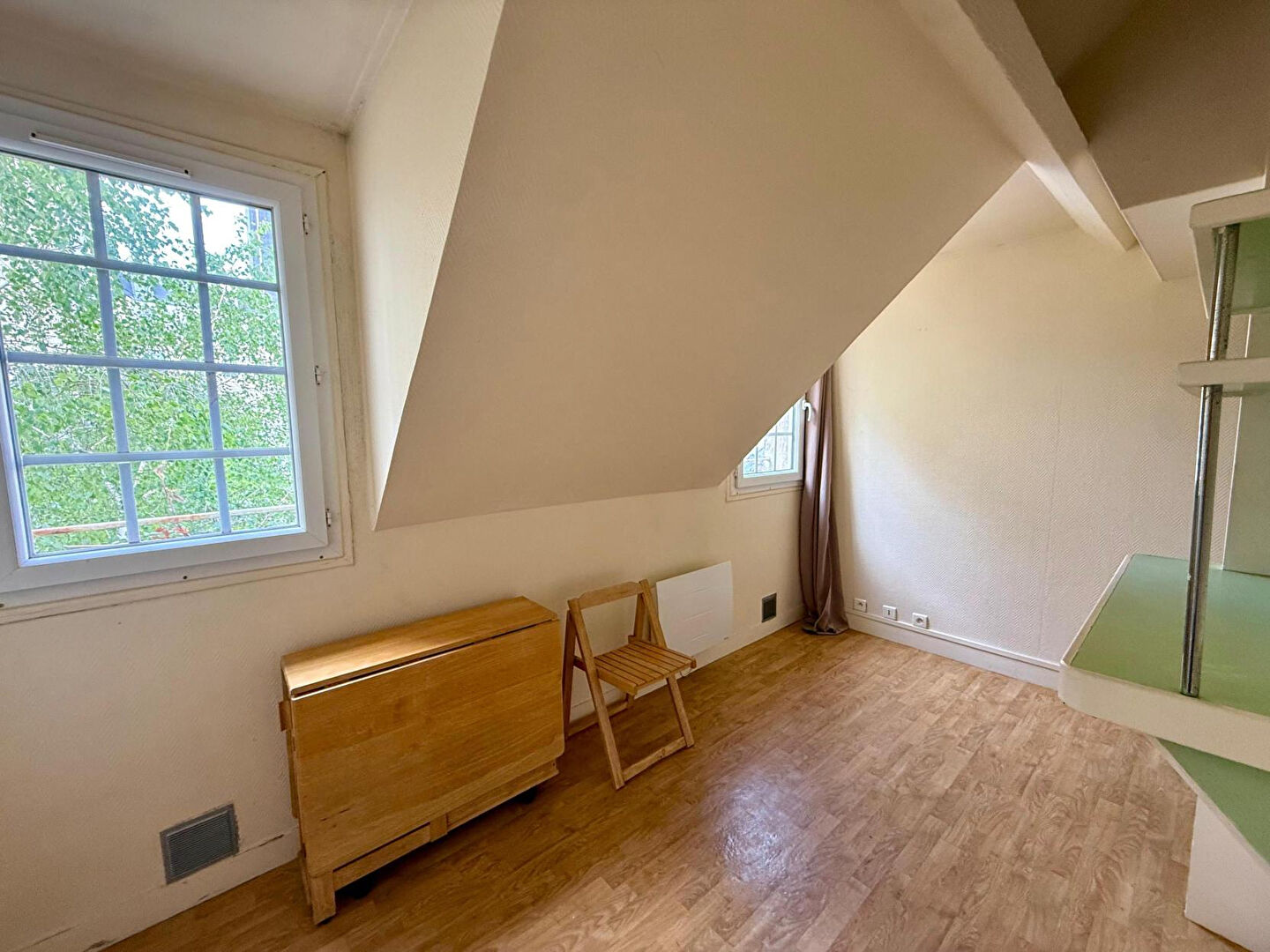 Appartement 25m² – 
PARIS