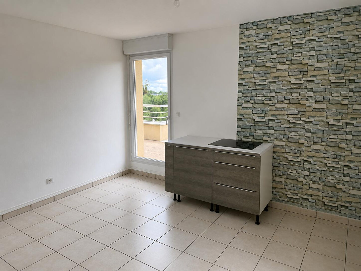Appartement 72m² – 
AVRILLE