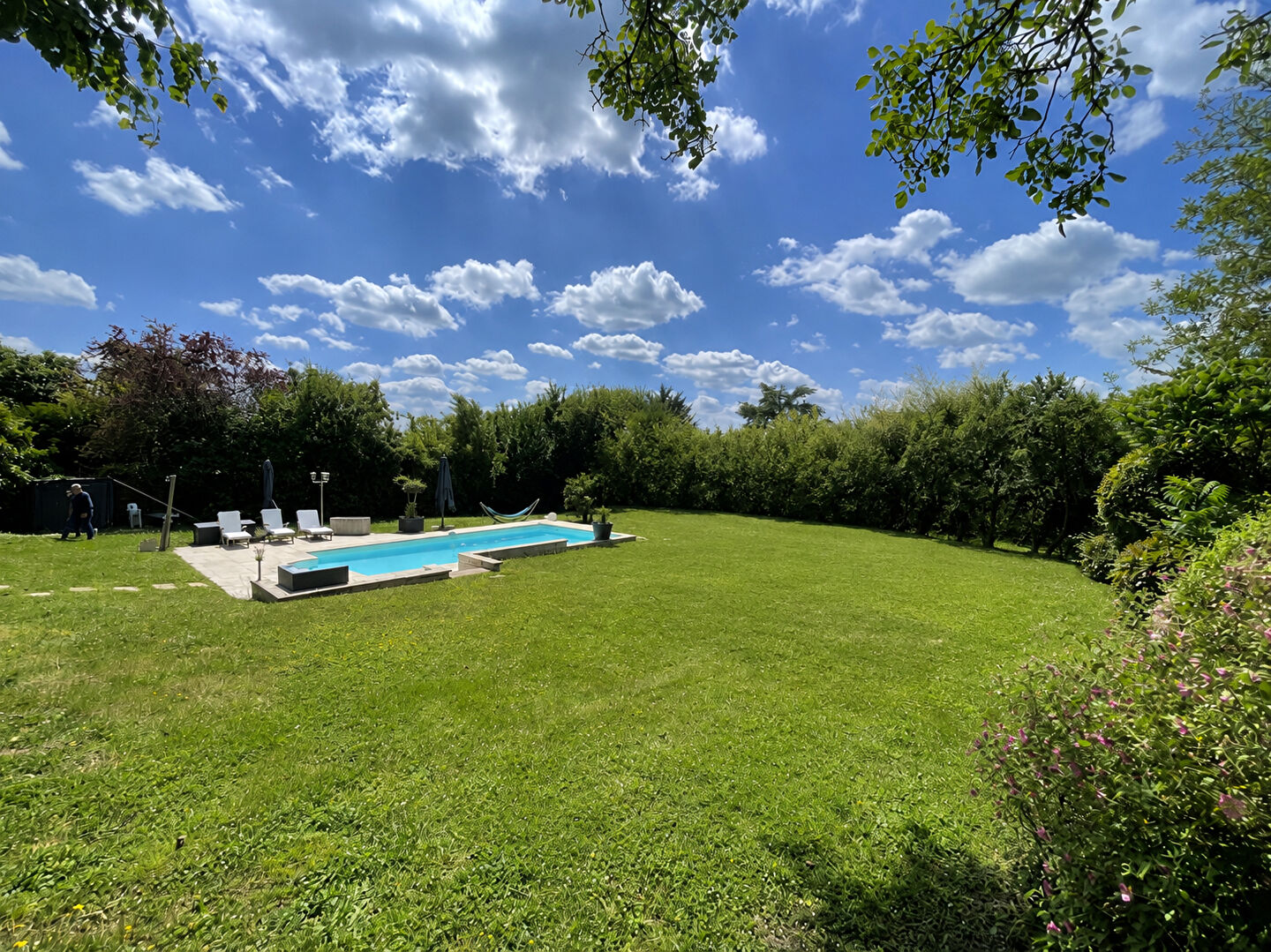 Terrain 1310m² – 
BRIOLLAY
