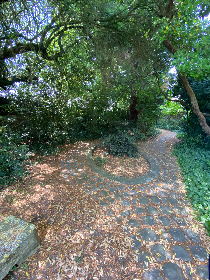 Terrain 607m² – 
TIERCE