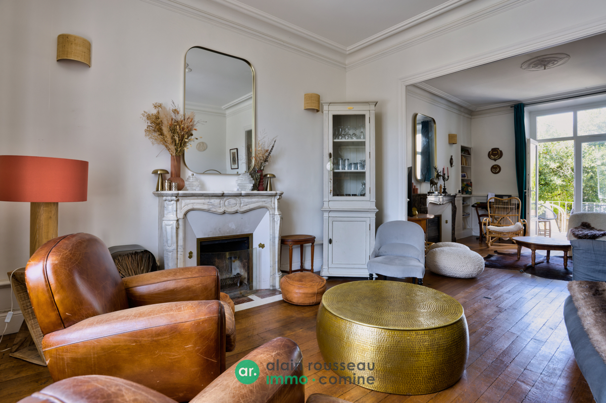 Maison 223m² – 
ANGERS