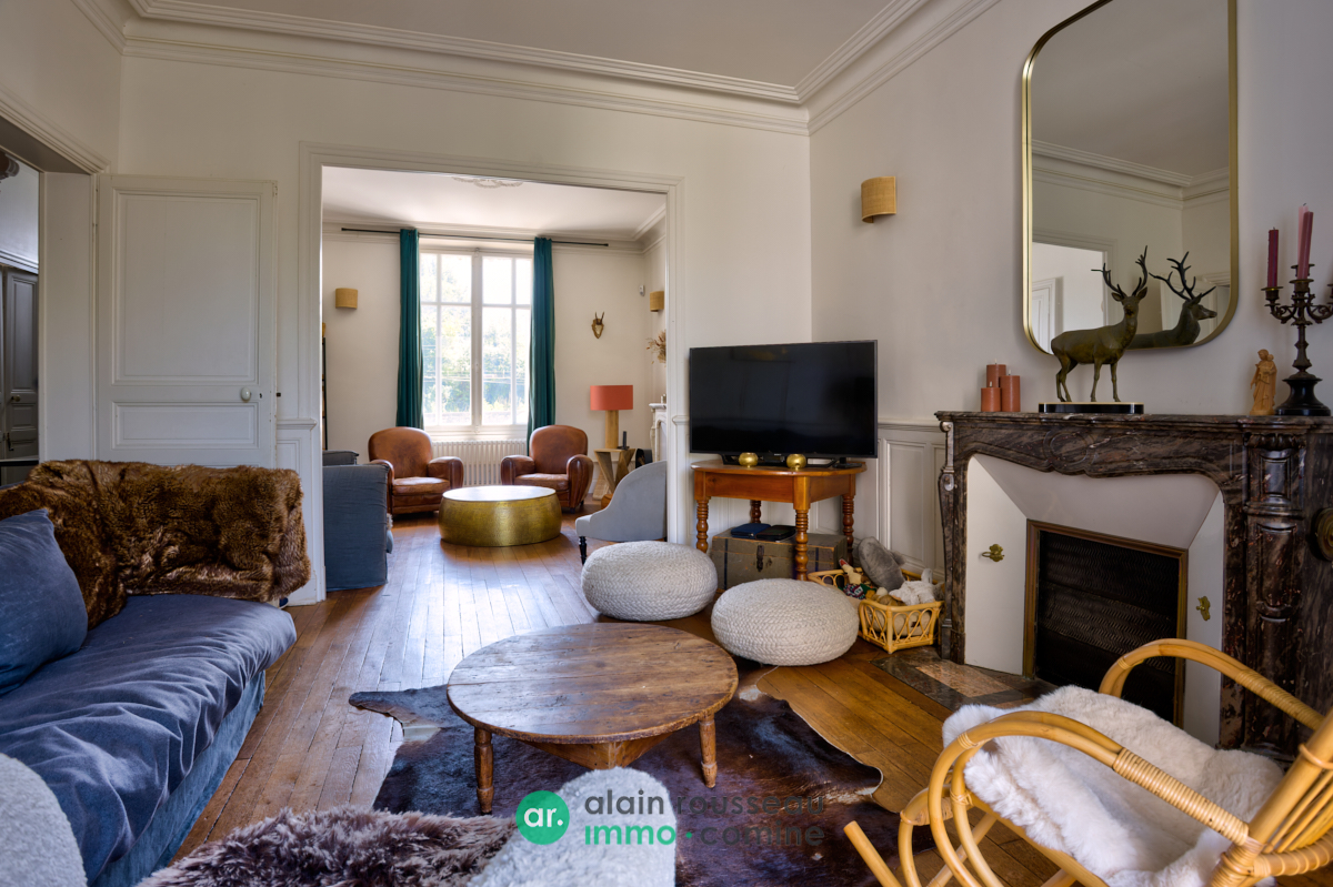Maison 223m² –
ANGERS Maison 223m² –
ANGERS