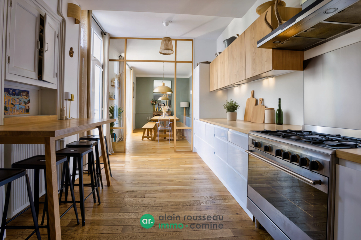 Maison 223m² –
ANGERS Maison 223m² –
ANGERS